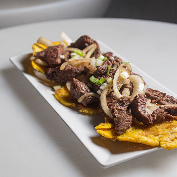 Tostones Carne